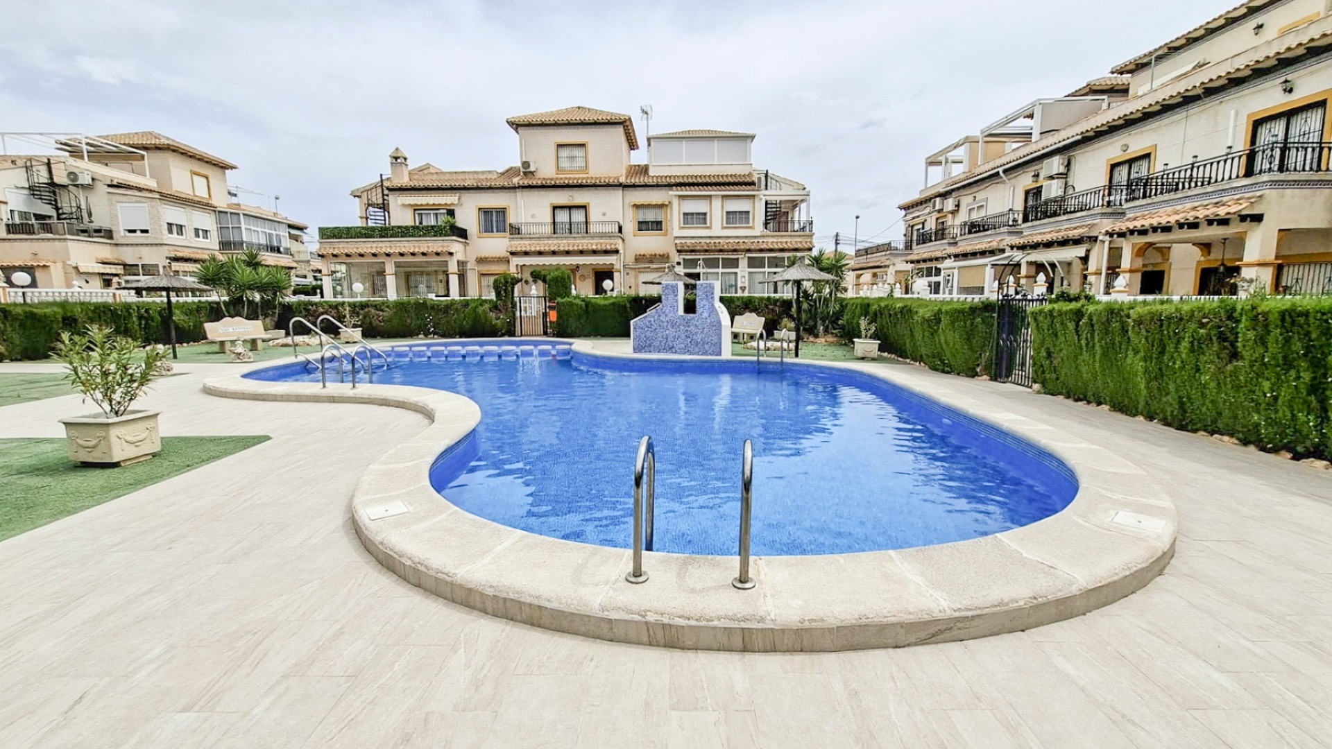 Resale - Bungalow - Orihuela Costa