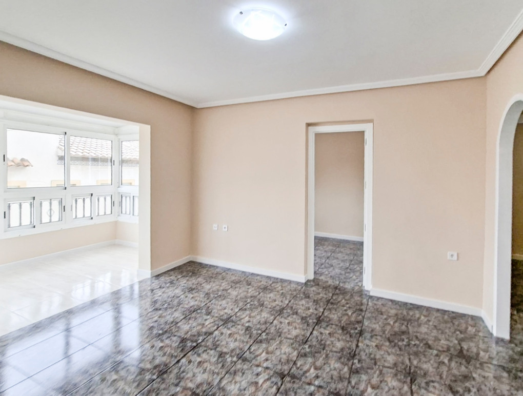 Resale - Bungalow - Orihuela Costa