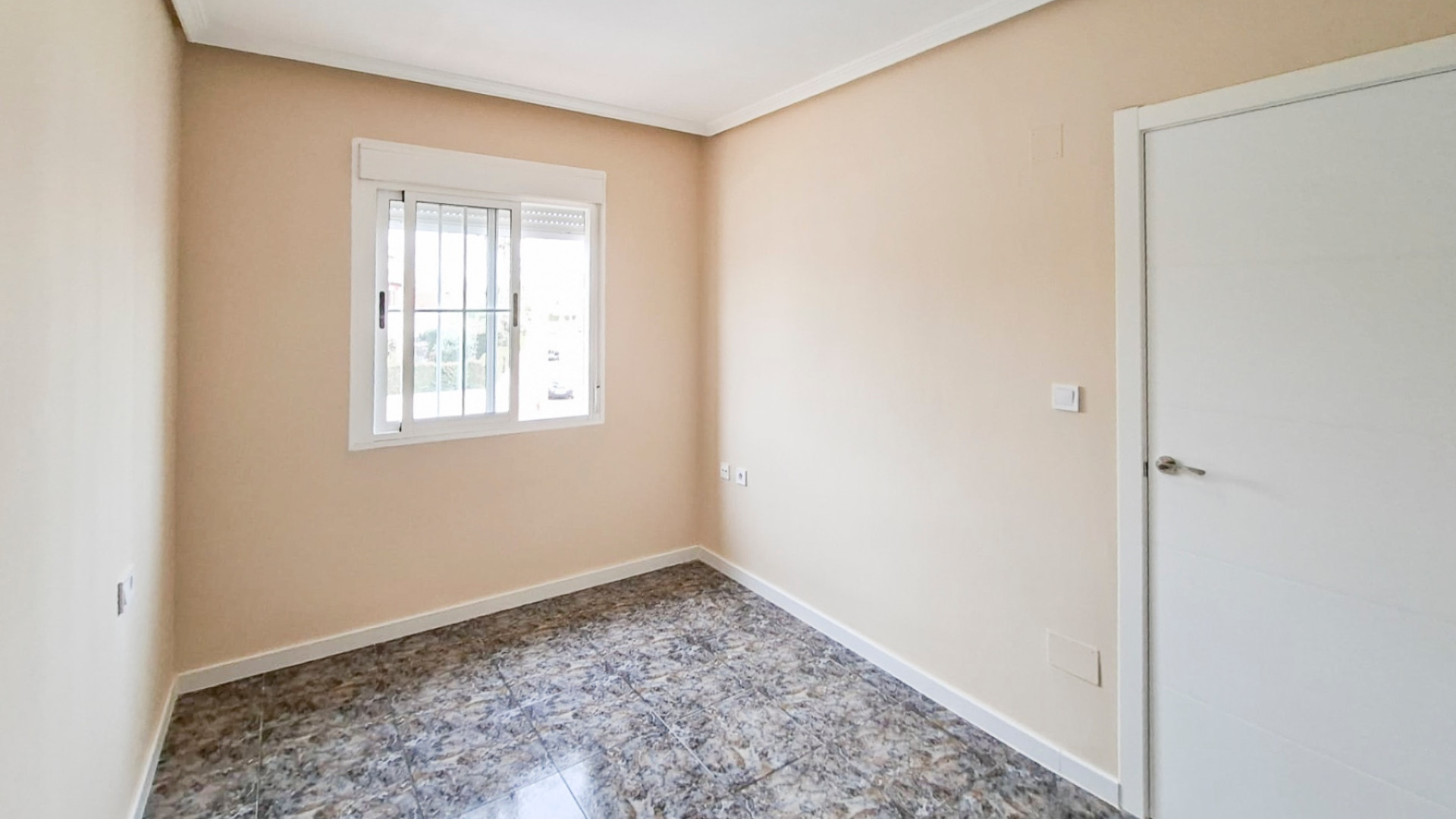 Resale - Bungalow - Orihuela Costa