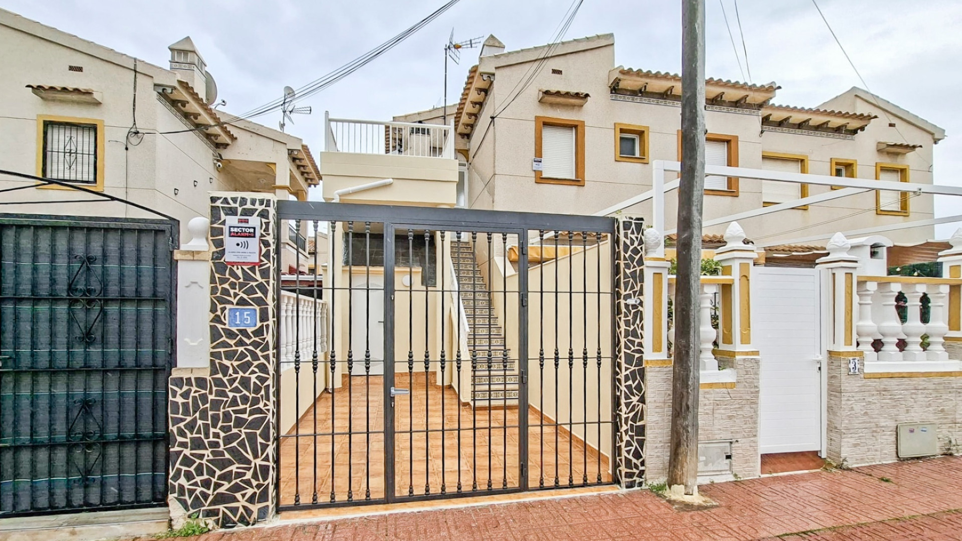 Resale - Bungalow - Orihuela Costa