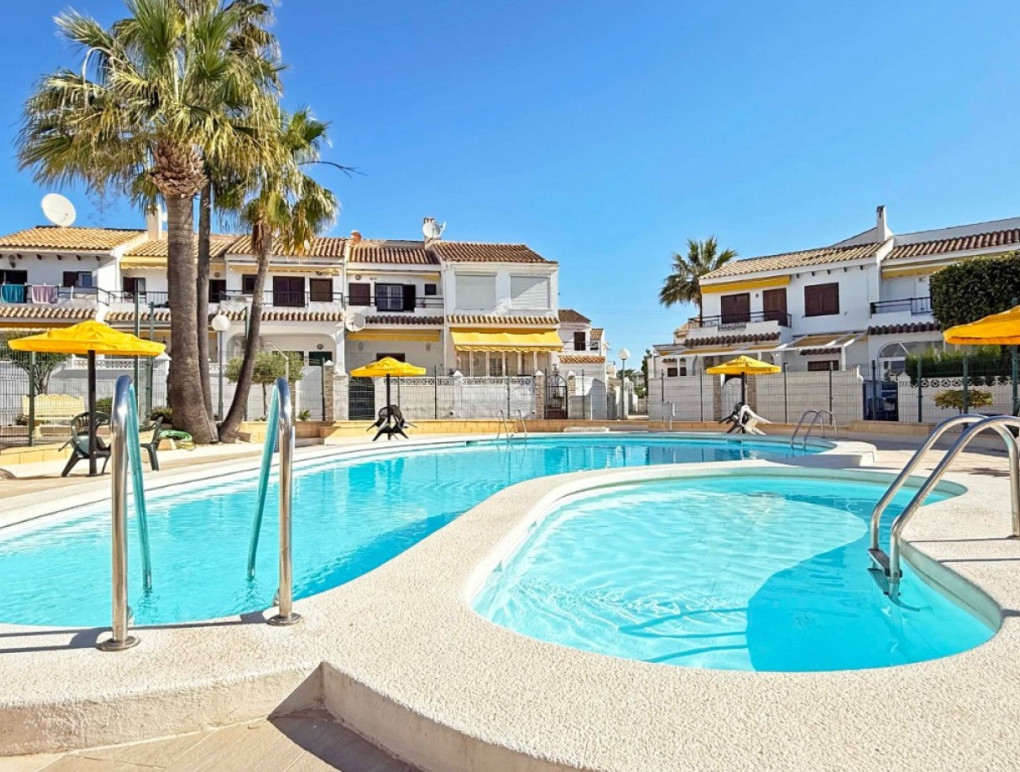 Resale - Bungalow - Torrevieja - Torrelamata - La Mata