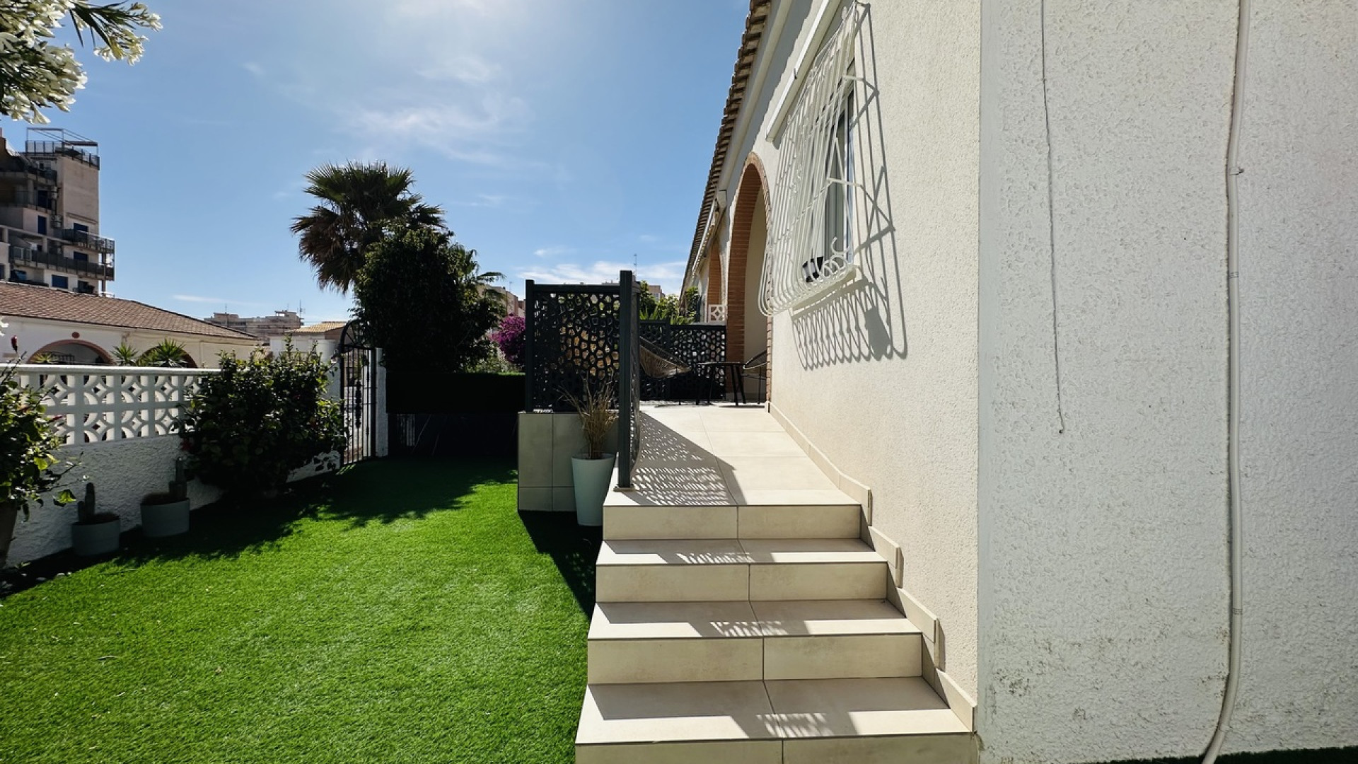 Resale - Bungalow - Torrevieja