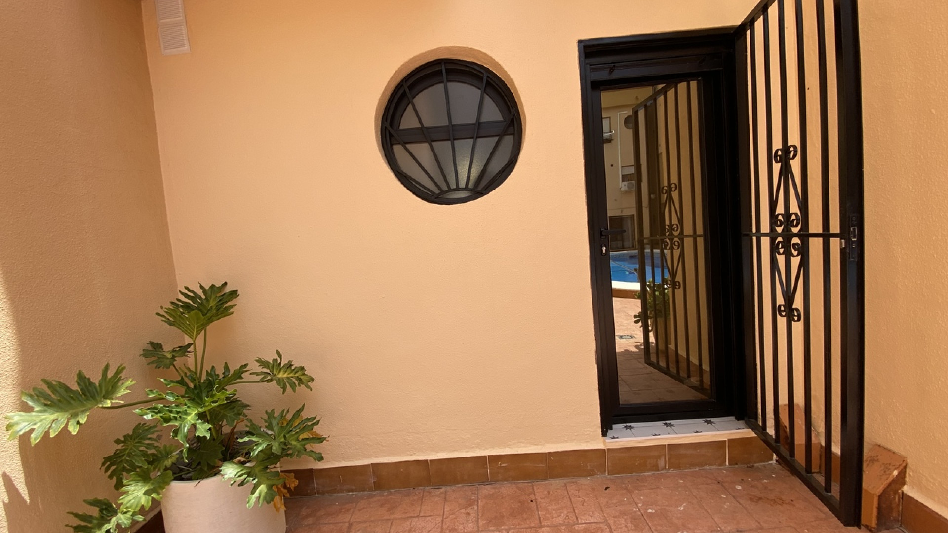 Resale - Bungalow - Torrevieja