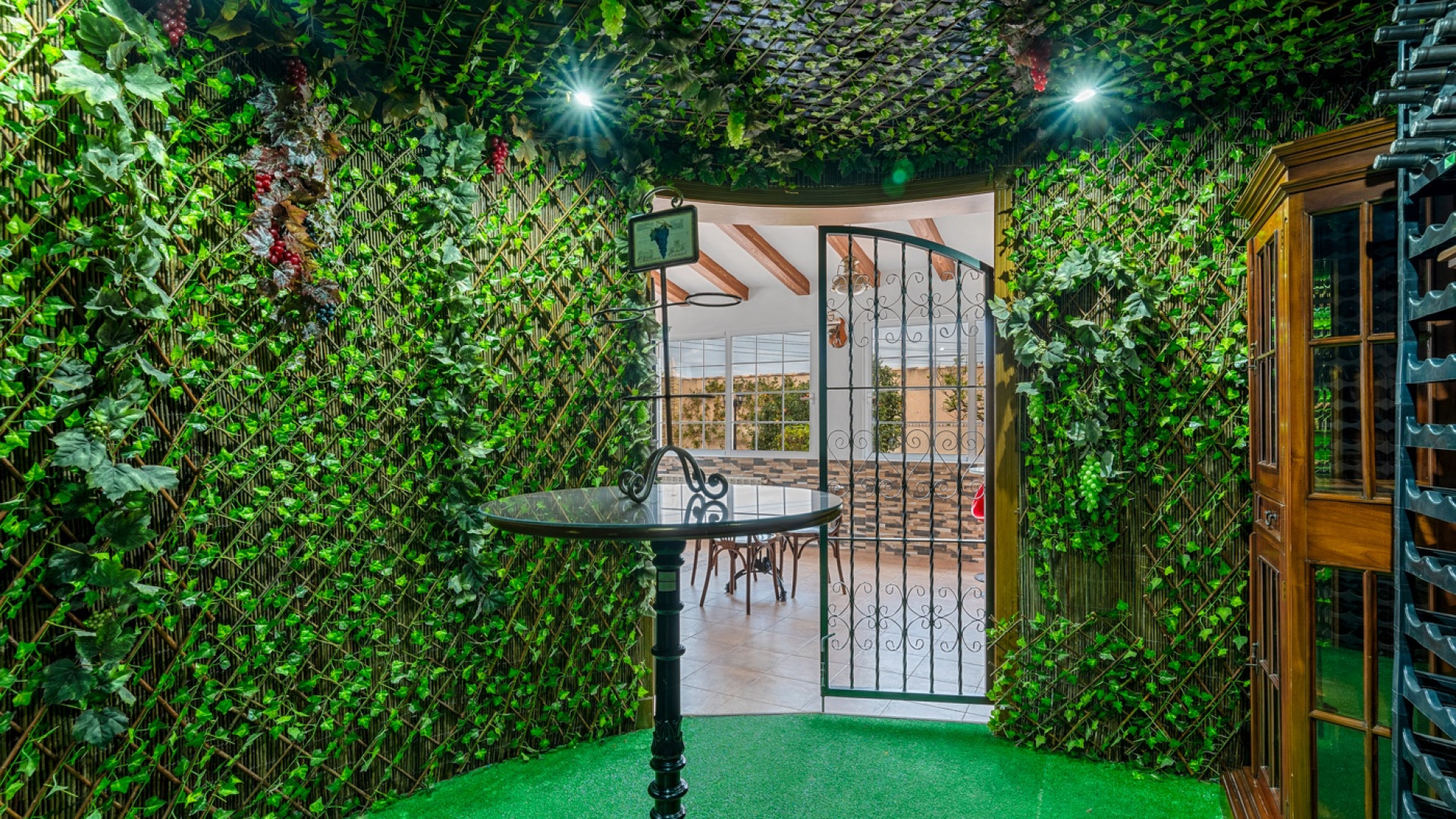 Resale - Chalet - Torrevieja