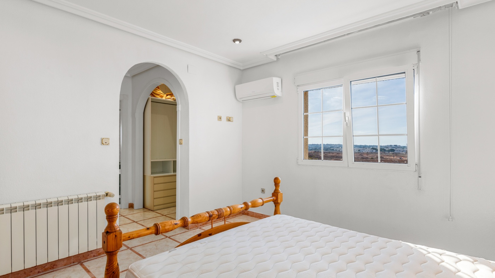 Resale - Chalet - Torrevieja