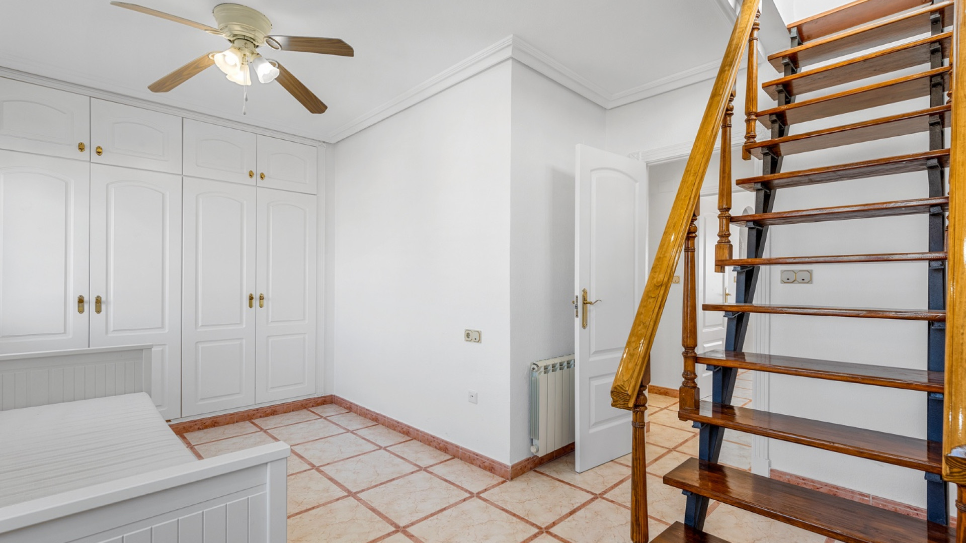 Resale - Chalet - Torrevieja