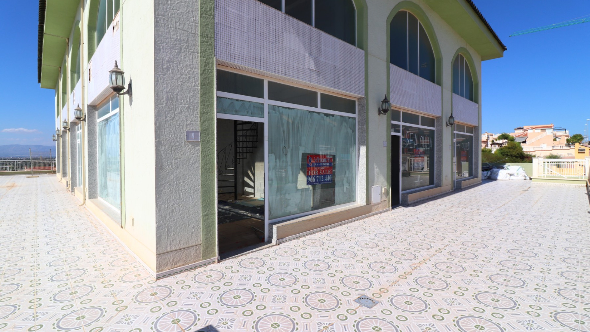 Resale - Commercial - Benimar - Benimar II