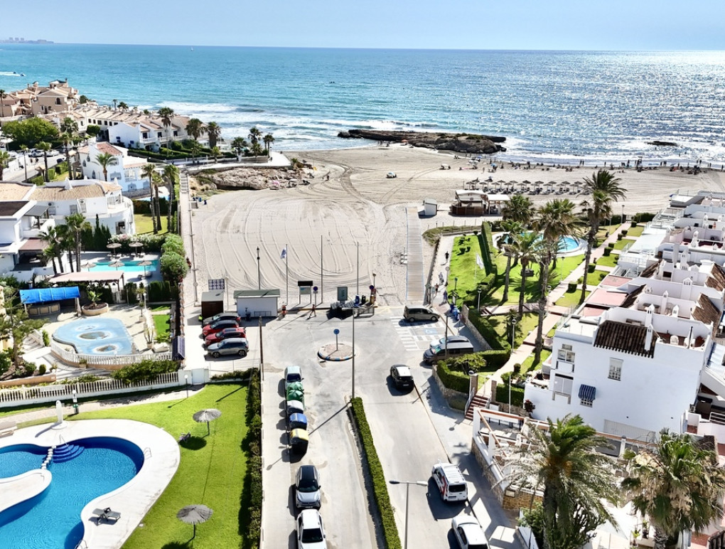 Resale - Commercial - Cabo Roig