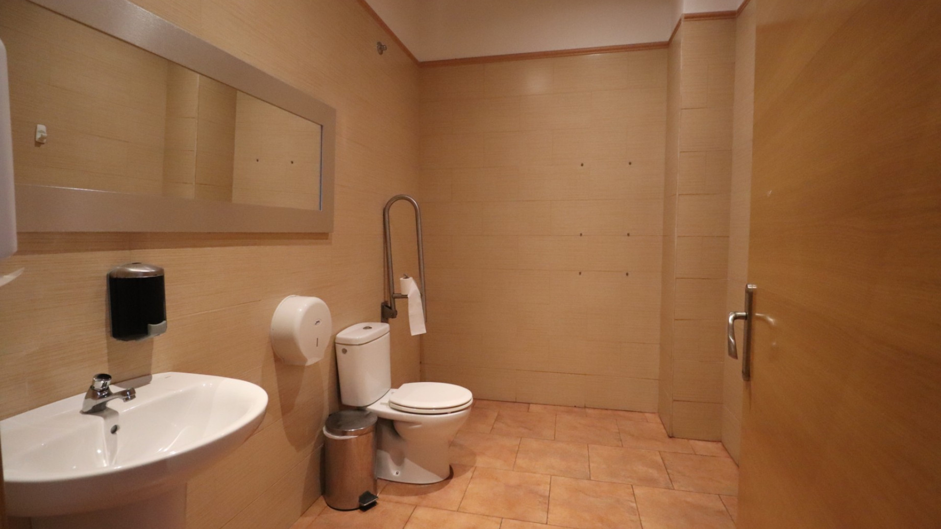 Resale - Commercial - Ciudad Quesada - Ciudad Quesada - Town