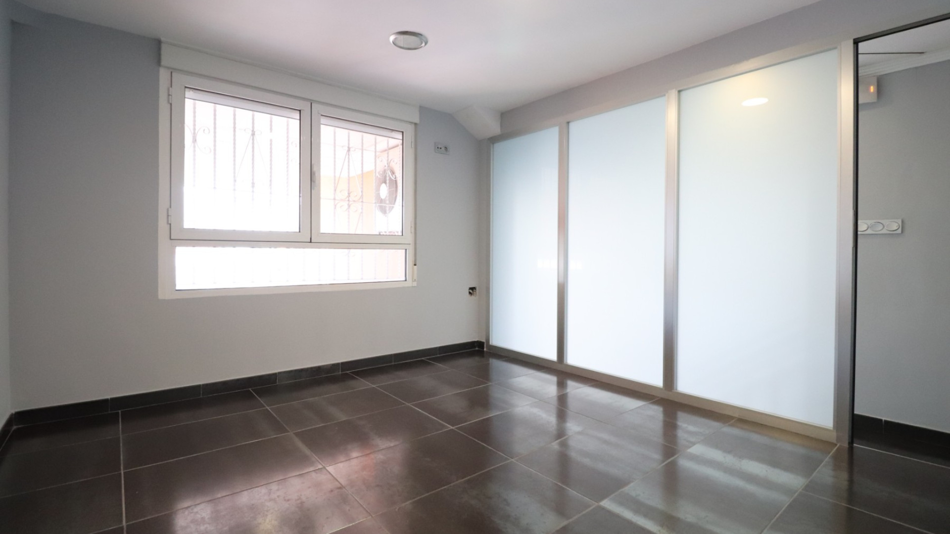 Resale - Commercial - Formentera del Segura - Formentera - Village