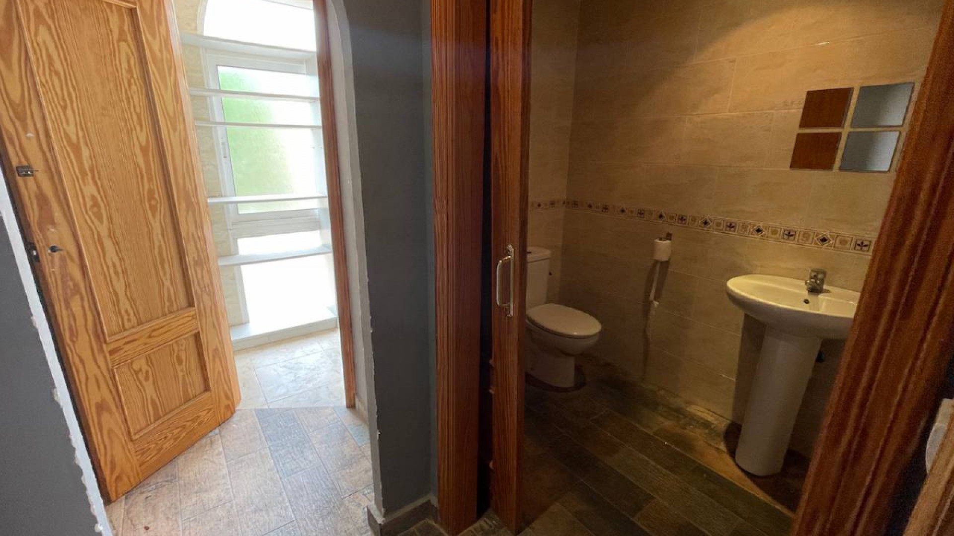 Resale - Commercial - La Finca Golf - La finca Golf