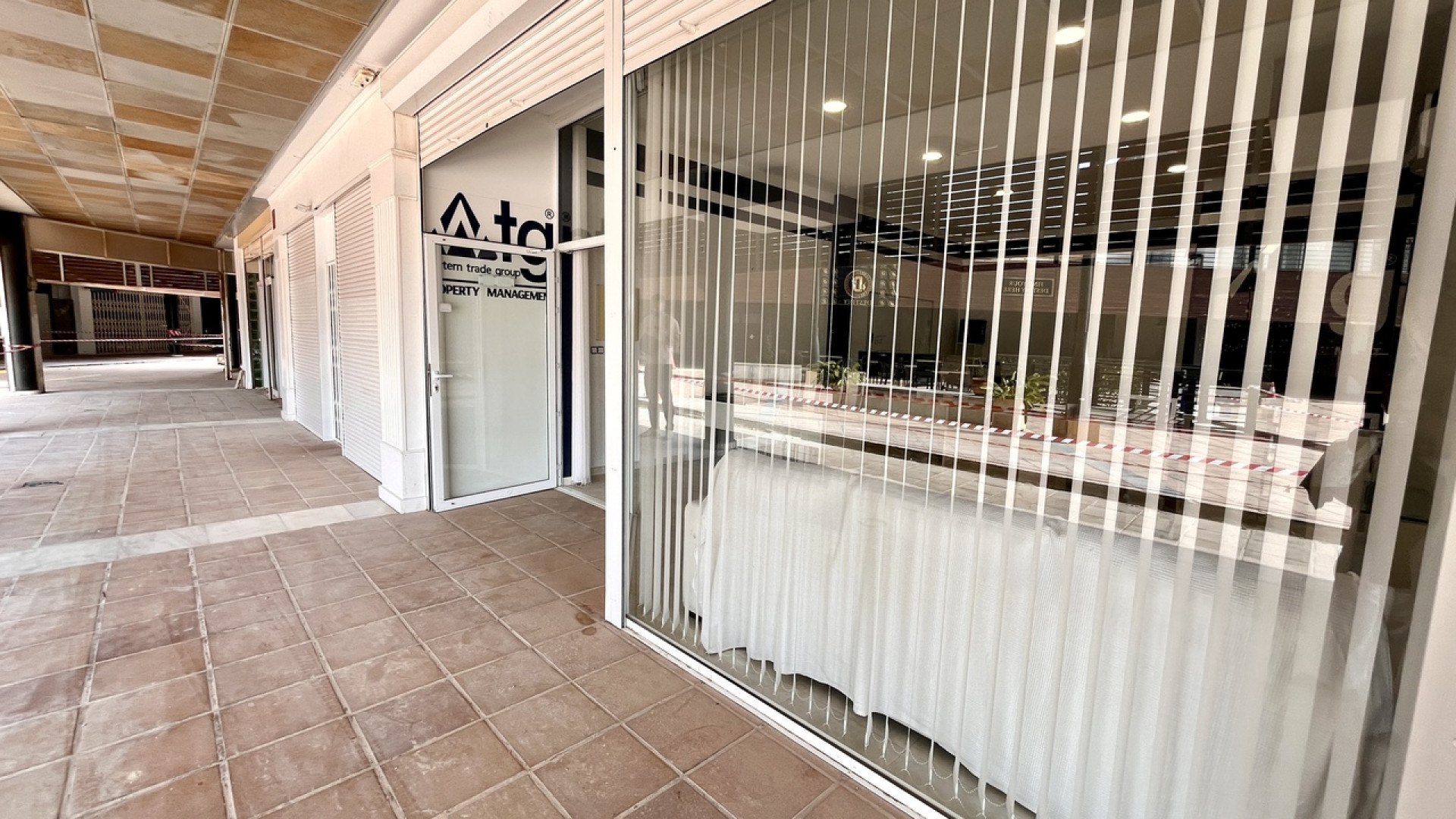 Resale - Commercial - Playa Flamenca