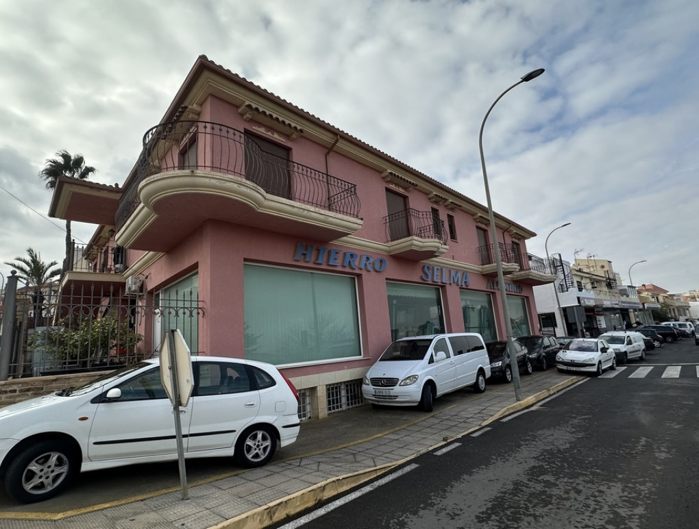 Resale - Commercial - San Miguel de Salinas