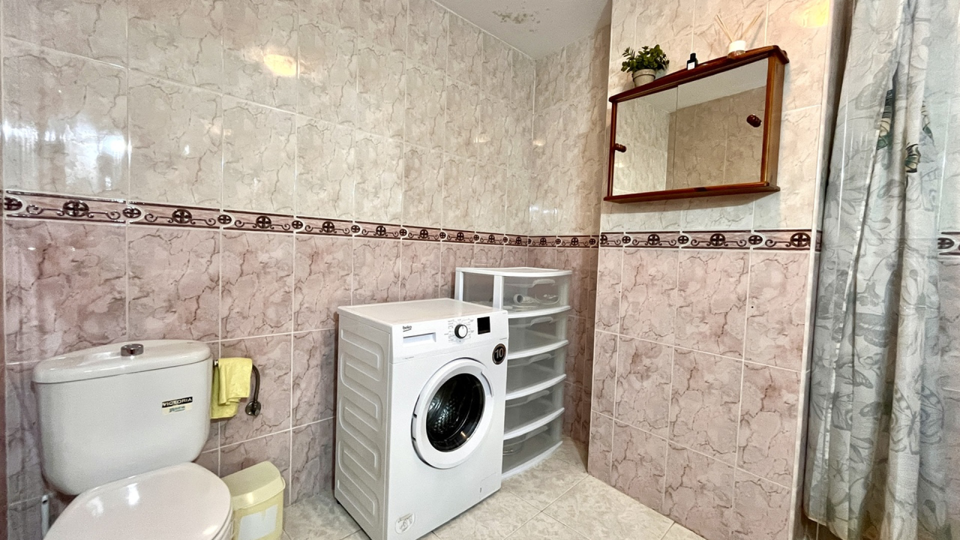 Resale - Commercial - San Miguel de Salinas