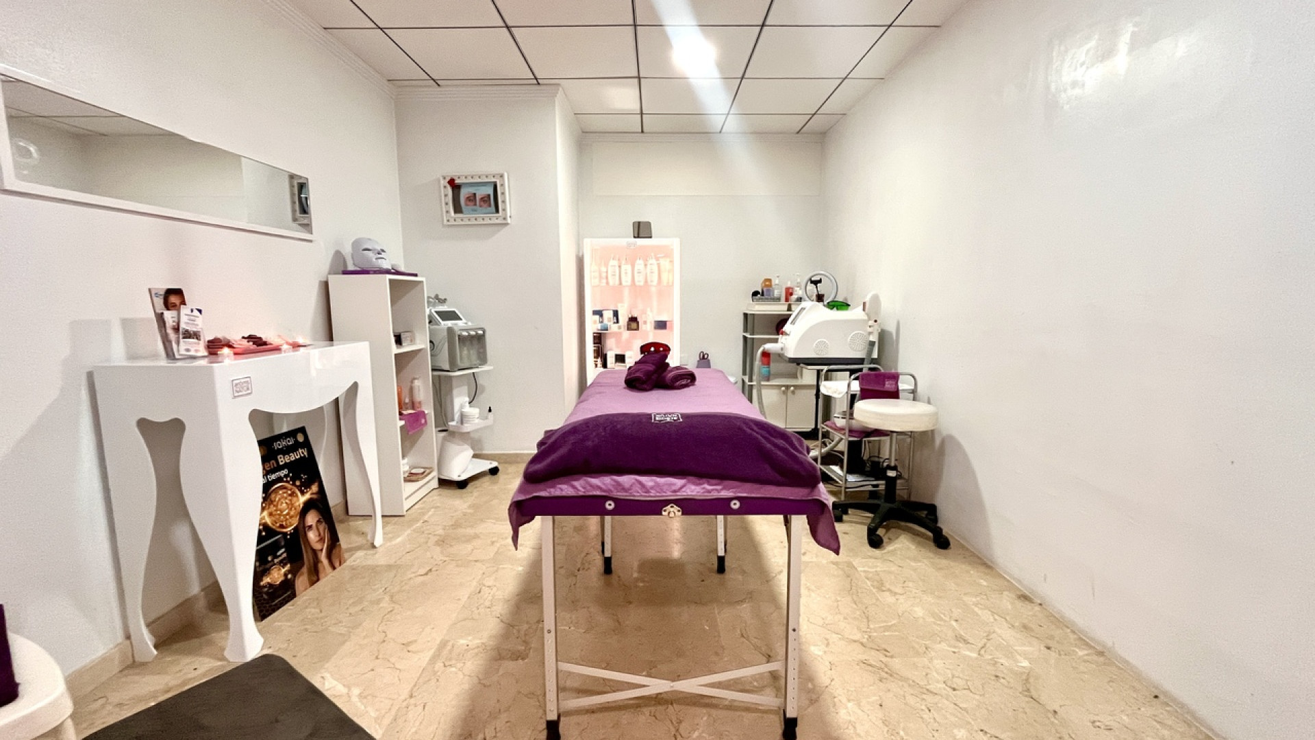 Resale - Commercial - Villamartin