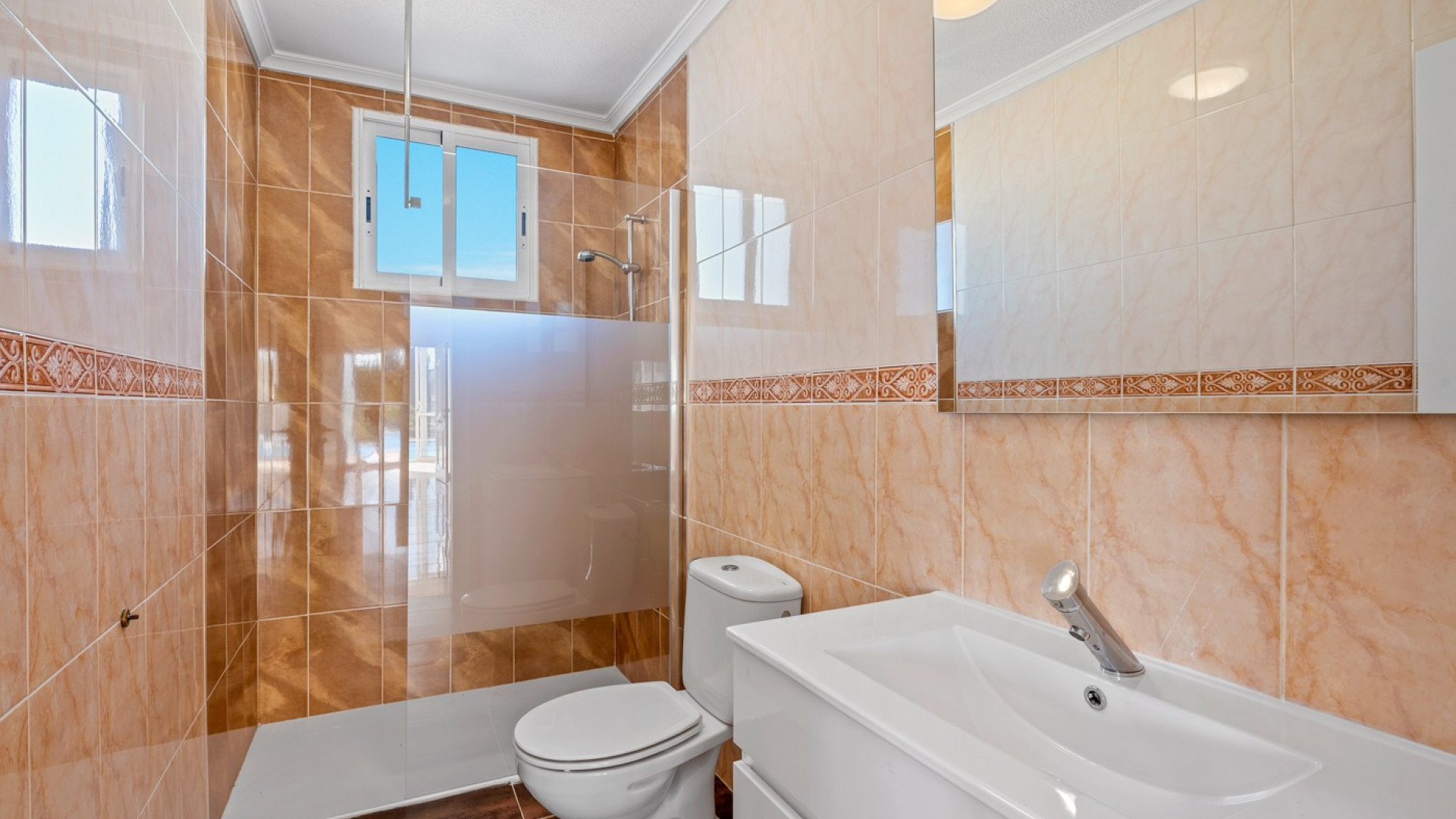 Resale - Country Property - Dolores