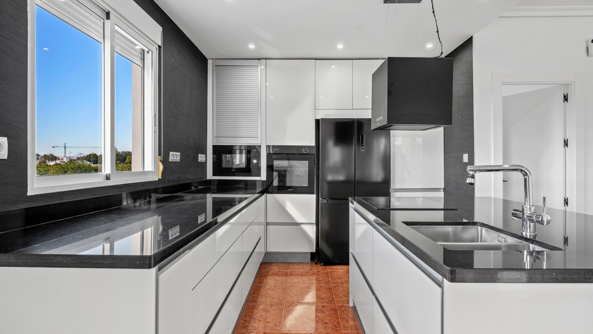 Resale - Country Property - Dolores