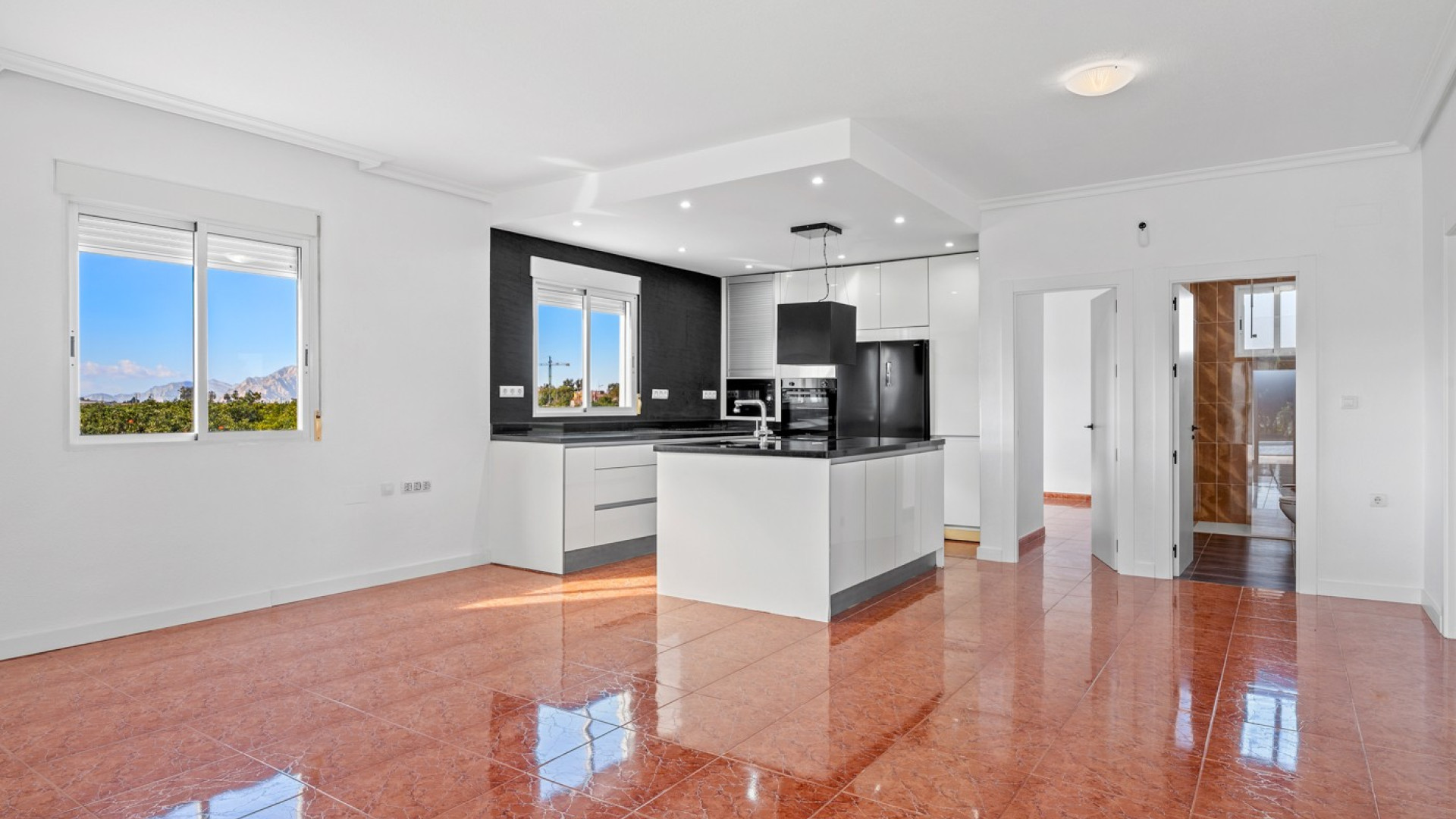 Resale - Country Property - Dolores