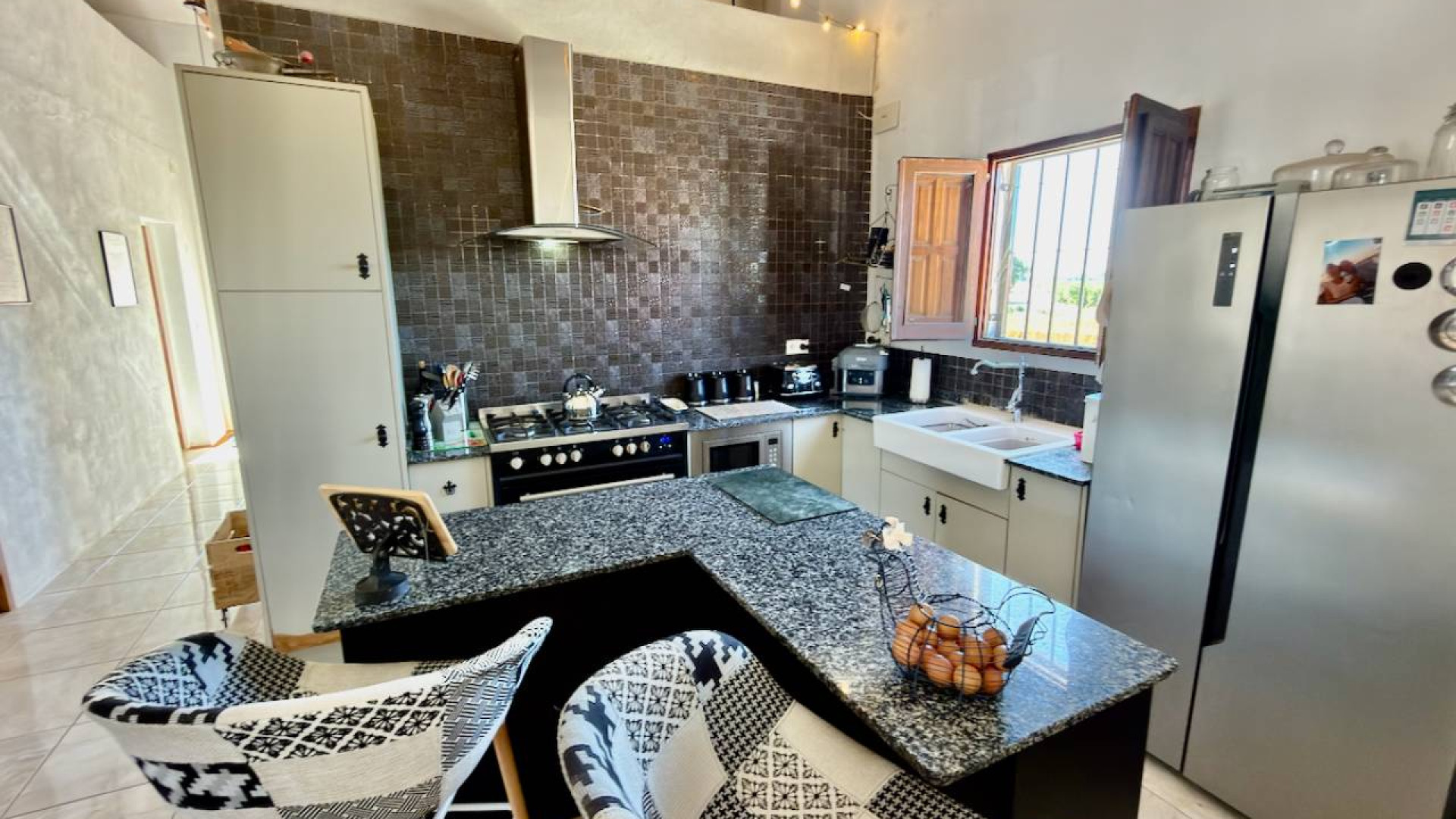 Resale - Country Property - Dolores