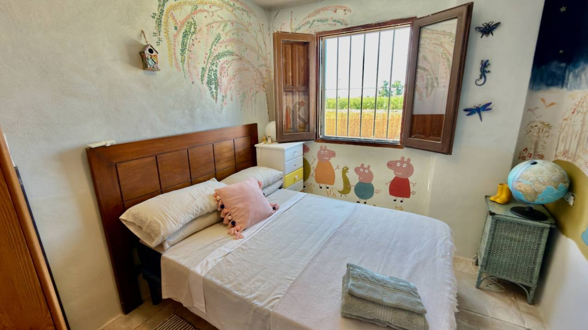 Resale - Country Property - Dolores