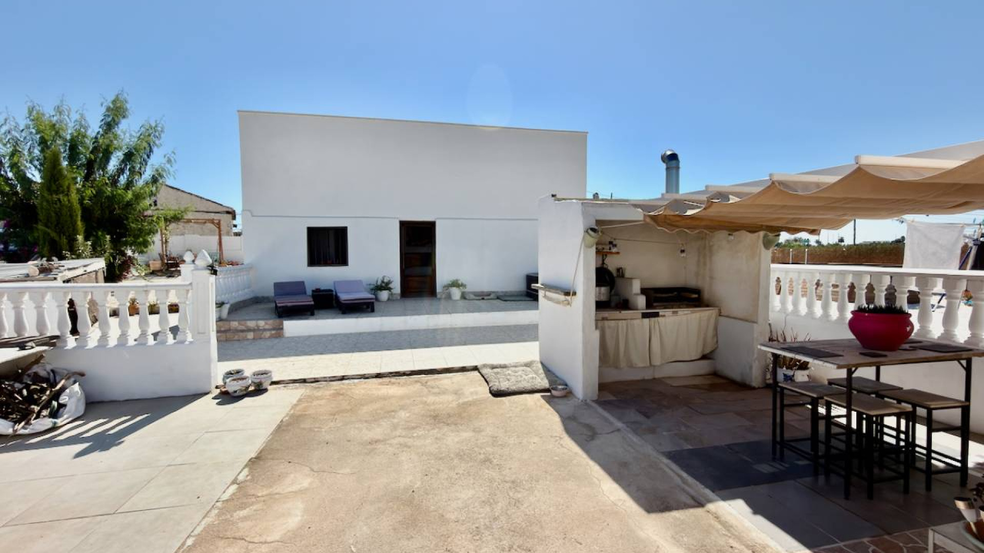 Resale - Country Property - Dolores