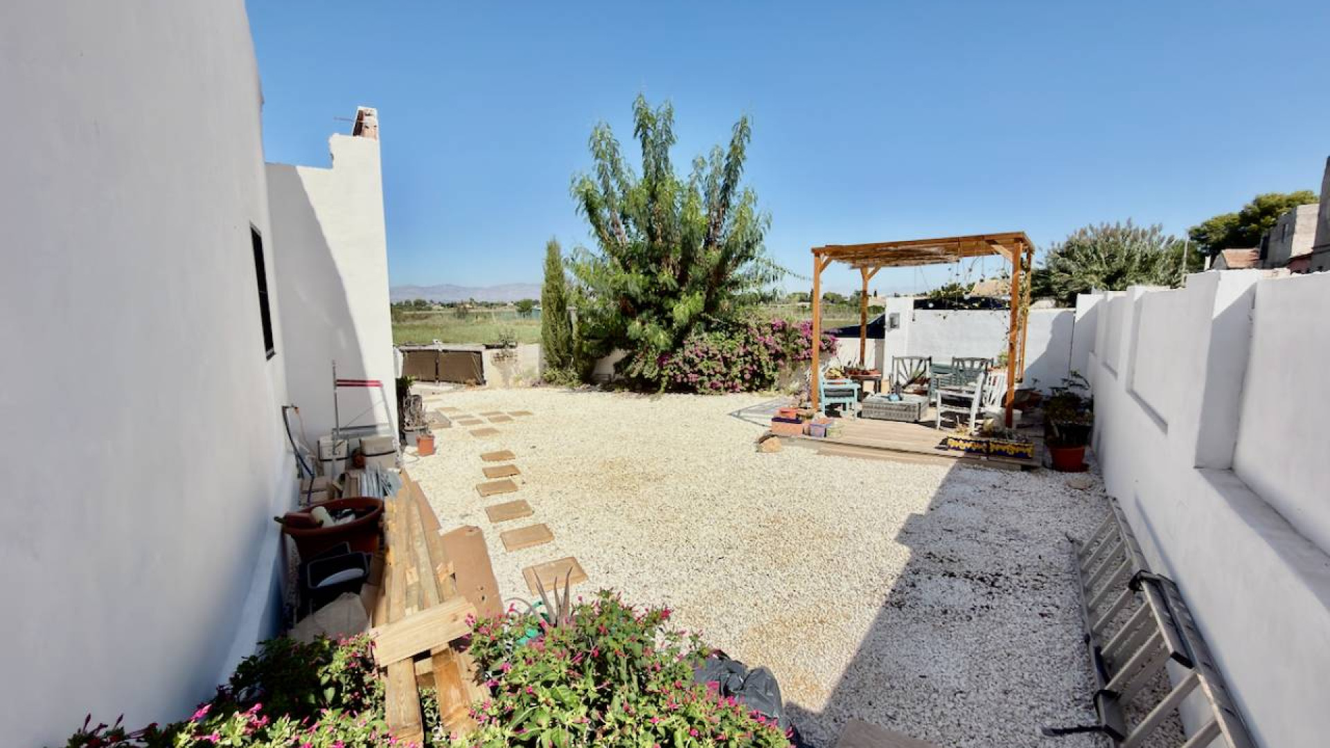 Resale - Country Property - Dolores
