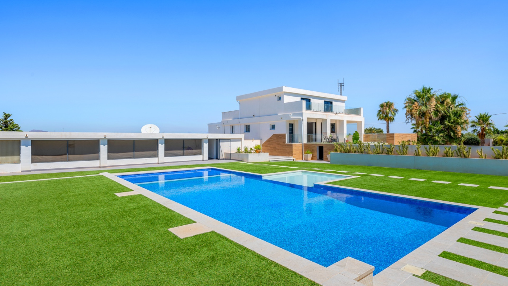 Resale - Country Property - Los Montesinos - La Herrada