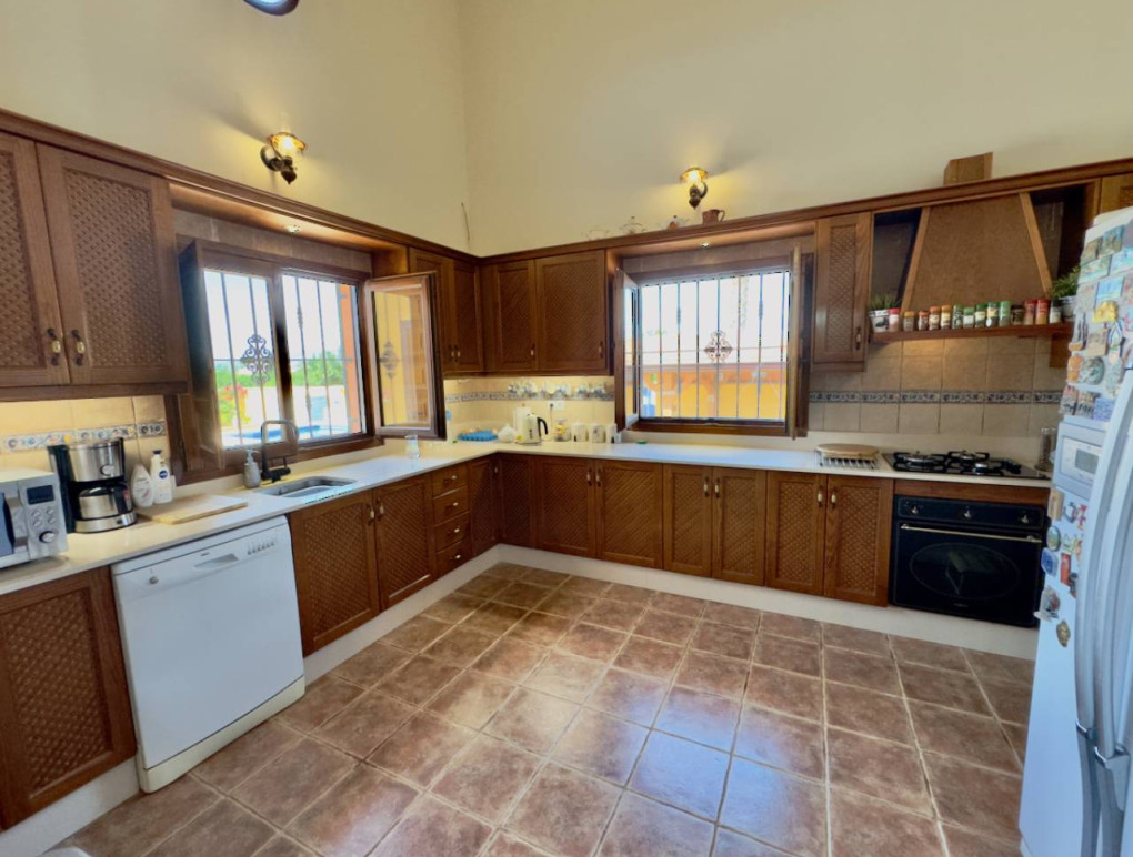 Resale - Country Property - Orihuela