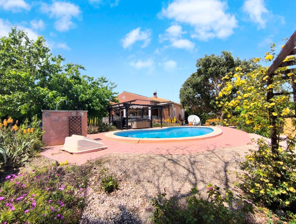 Resale - Country Property - Orihuela