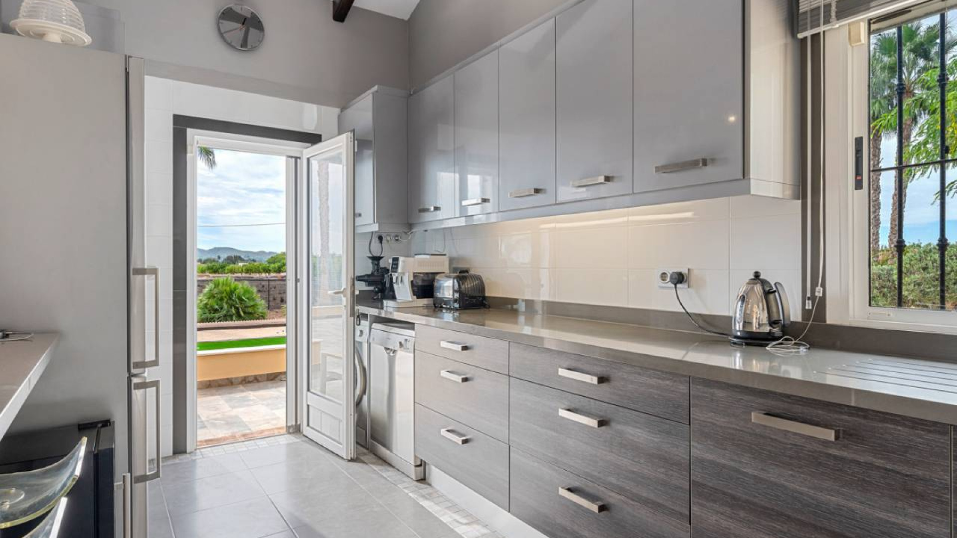 Resale - Country Property - Rafal