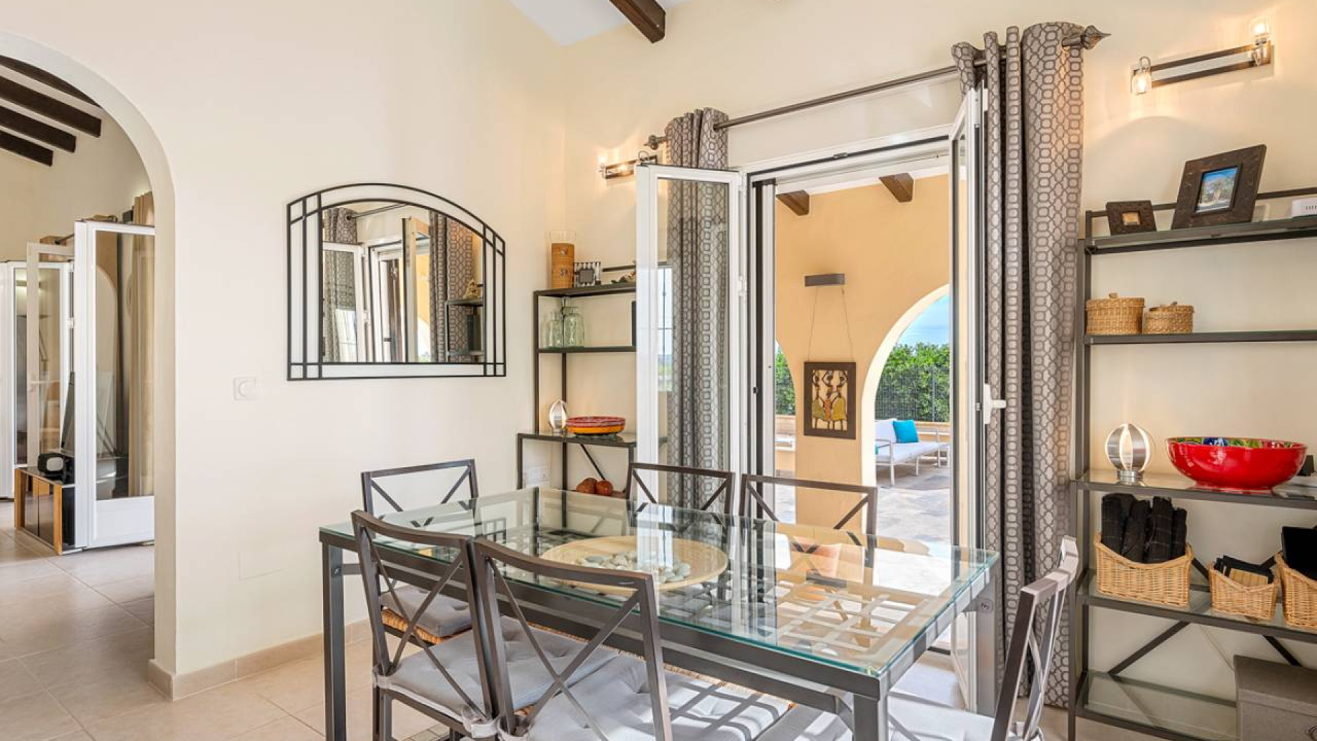 Resale - Country Property - Rafal