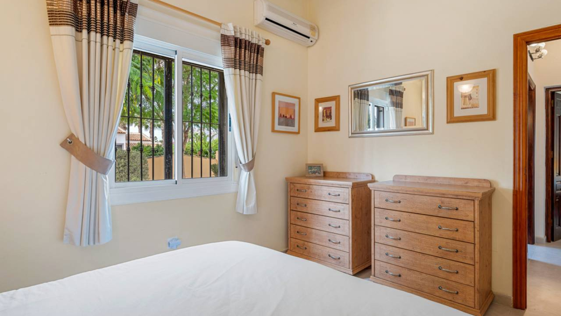 Resale - Country Property - Rafal