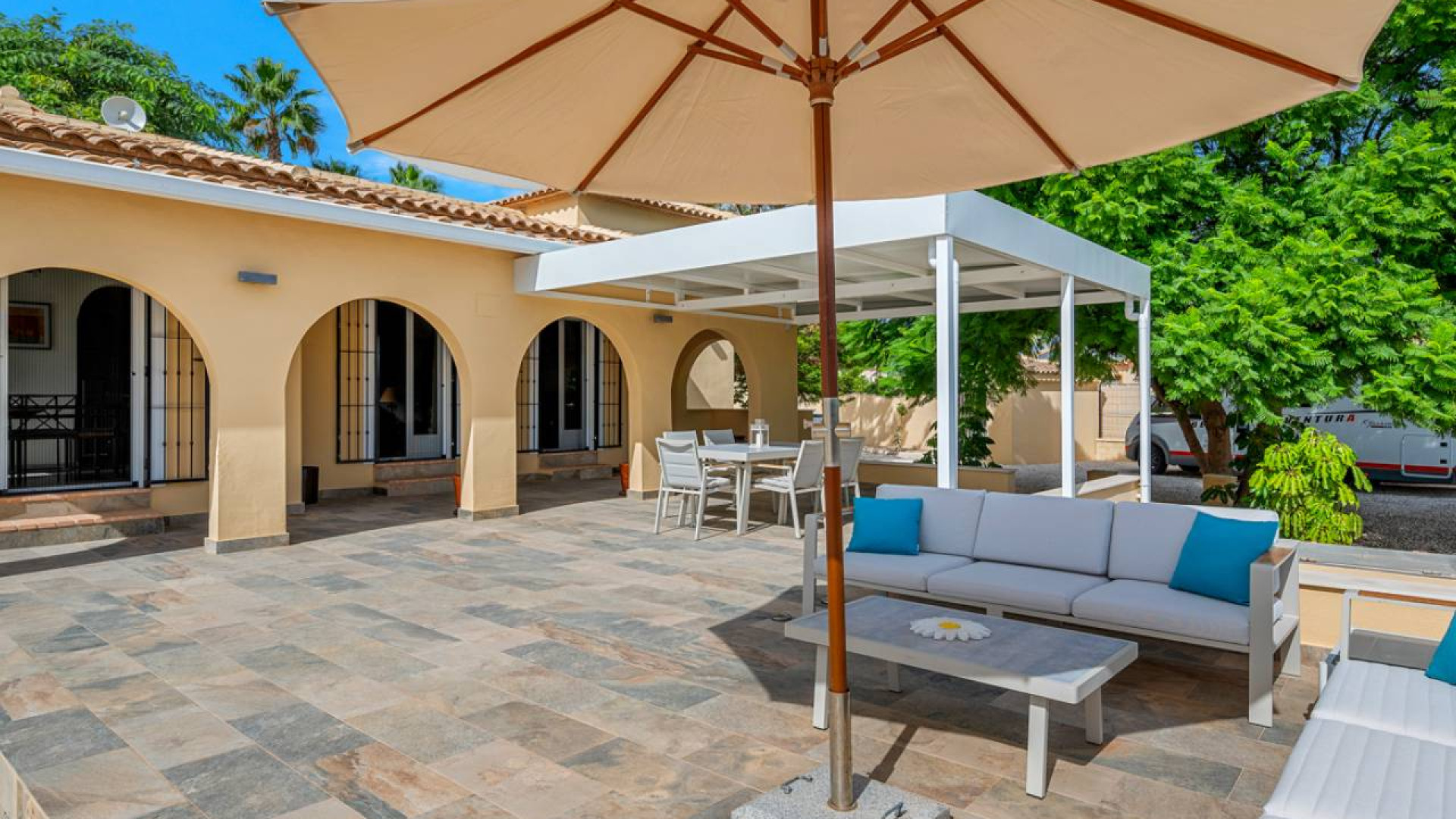 Resale - Country Property - Rafal