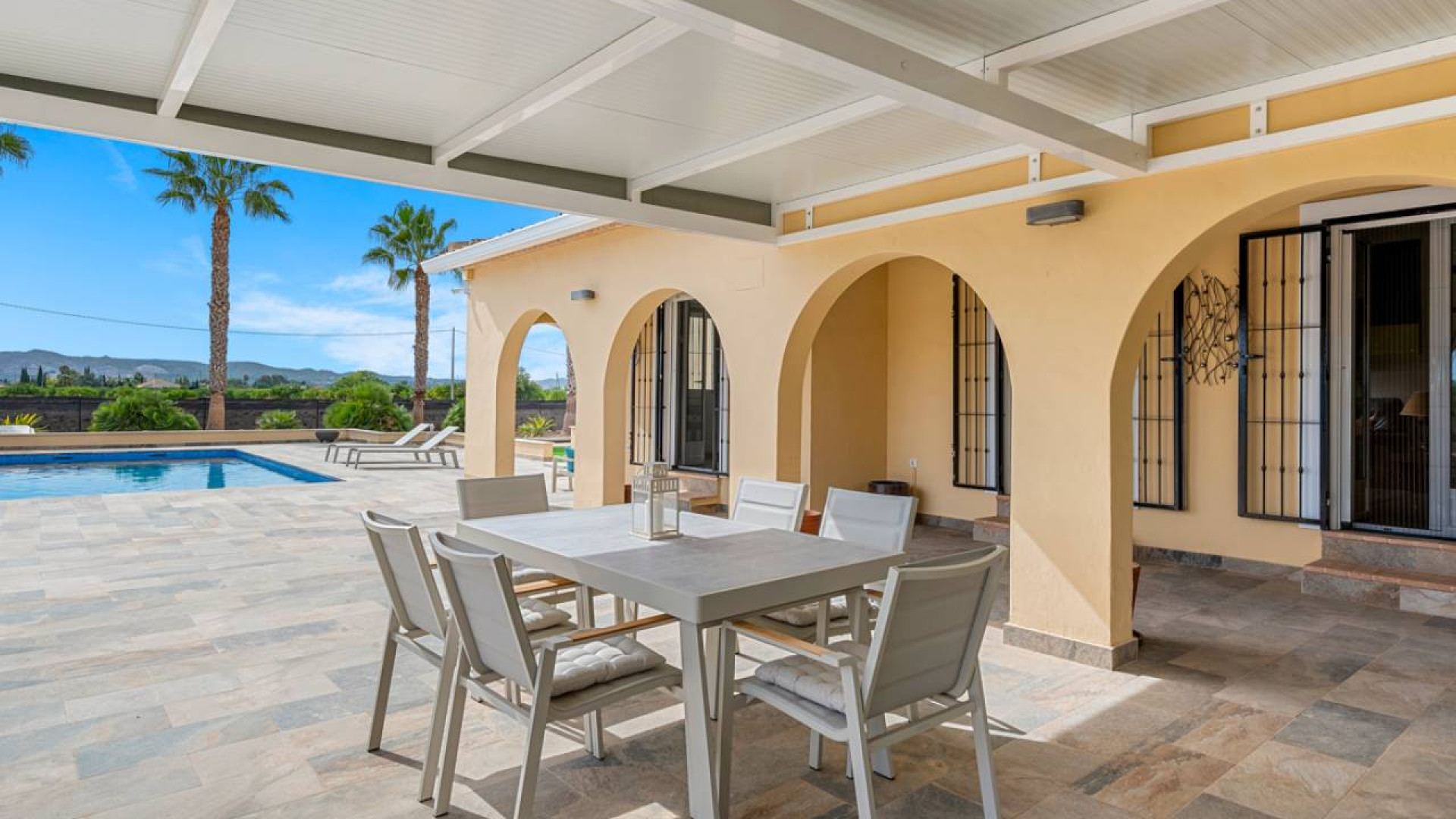 Resale - Country Property - Rafal