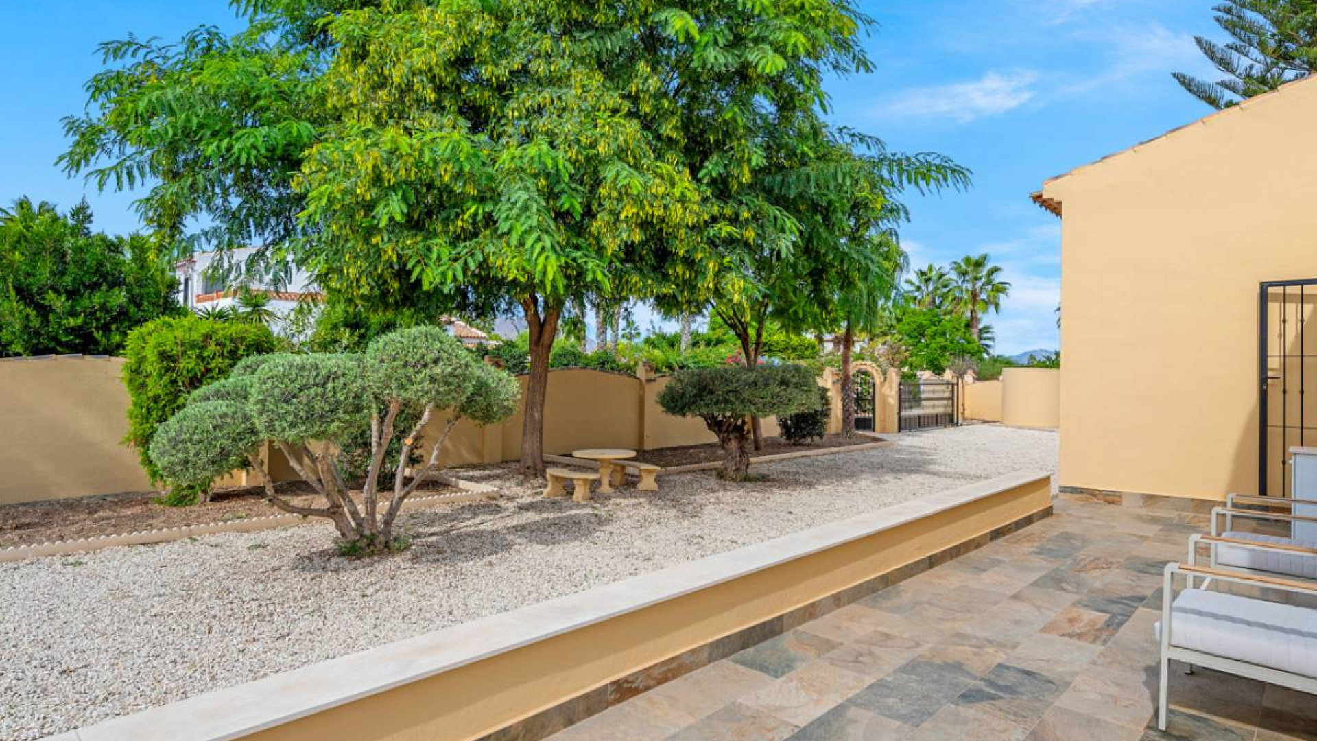 Resale - Country Property - Rafal