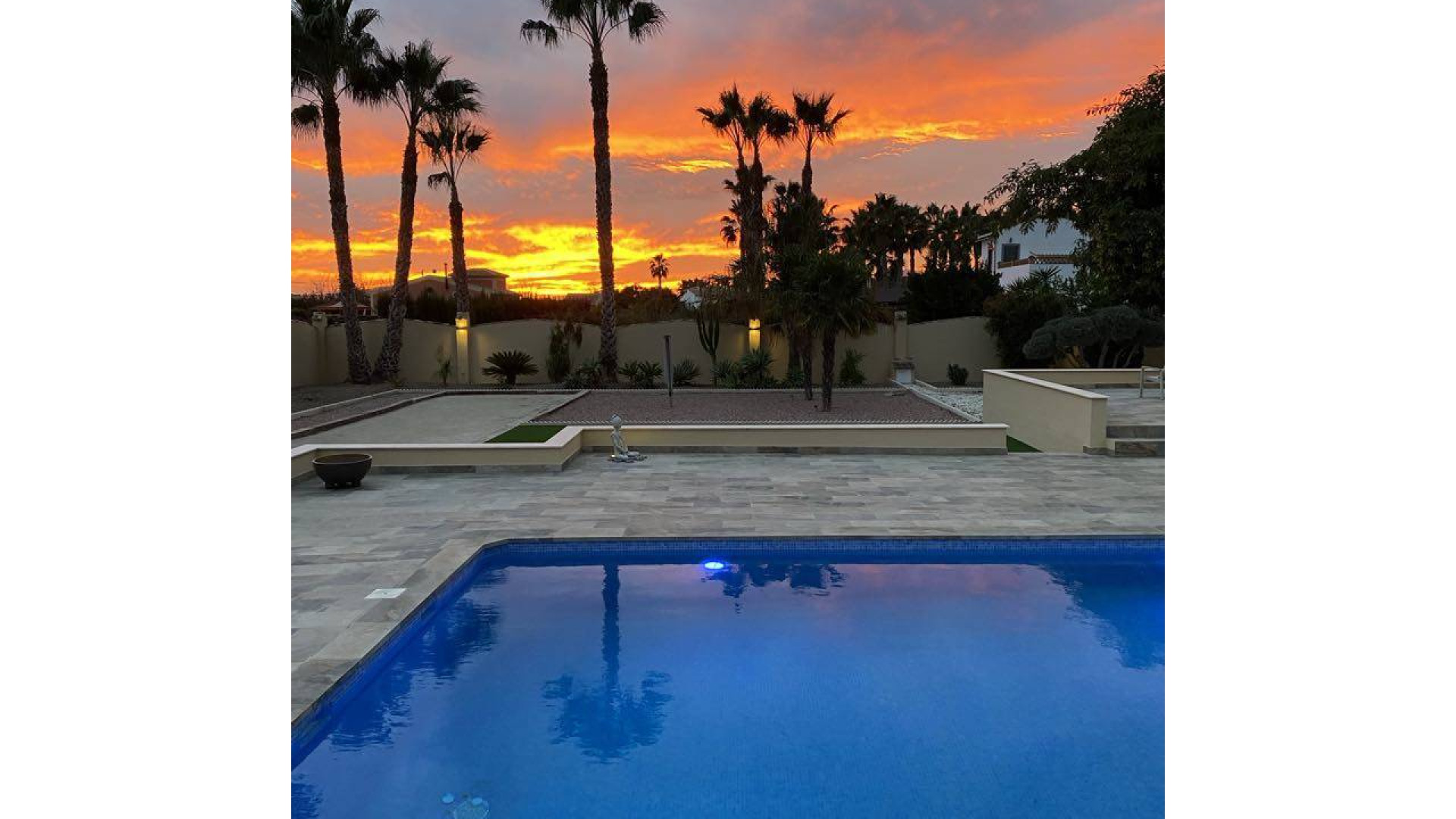 Resale - Country Property - Rafal