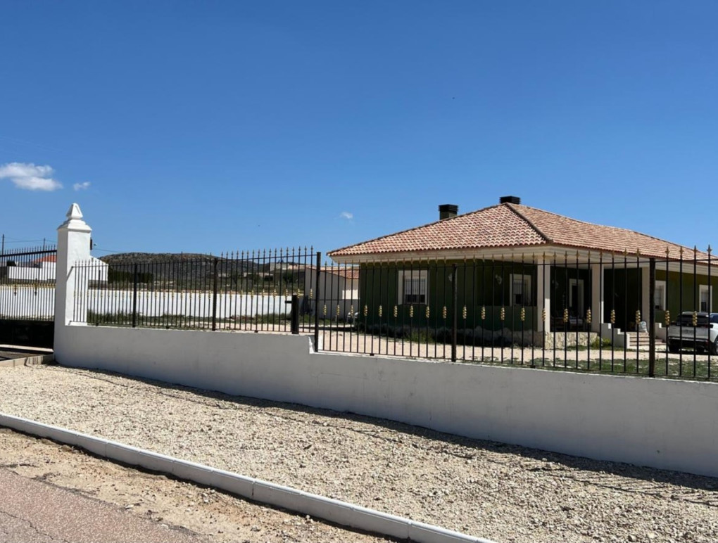 Resale - Country Property - Torre Del Rico