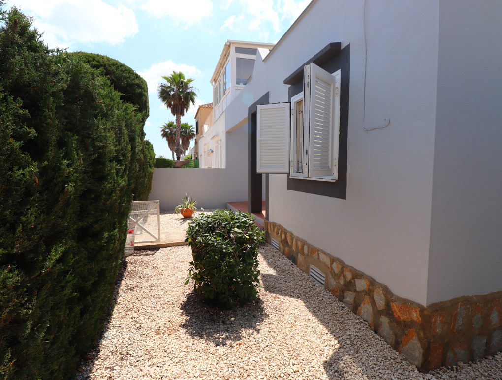 Resale - Detached Villa - Algorfa - Montebello