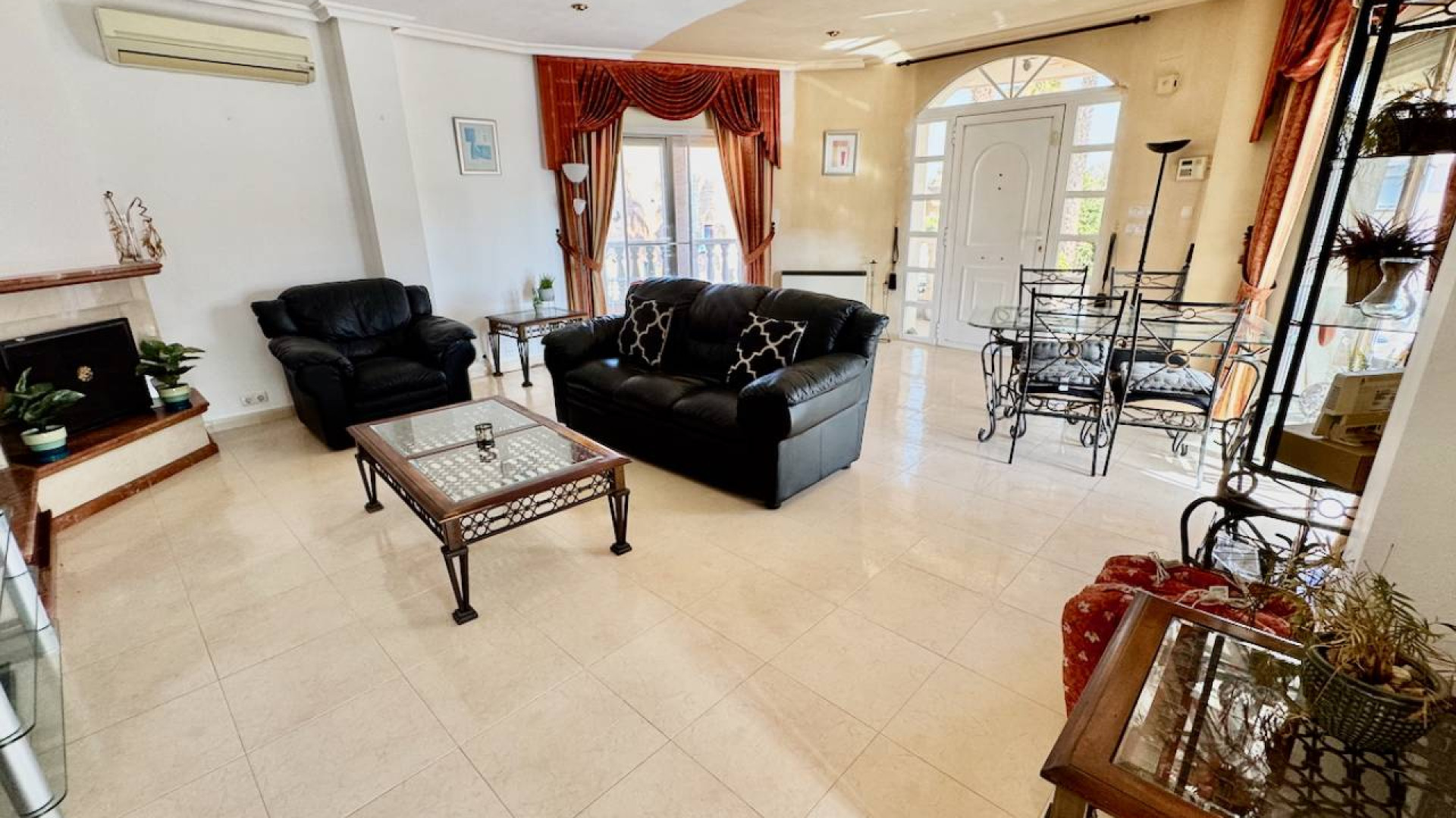 Resale - Detached Villa - Benferri