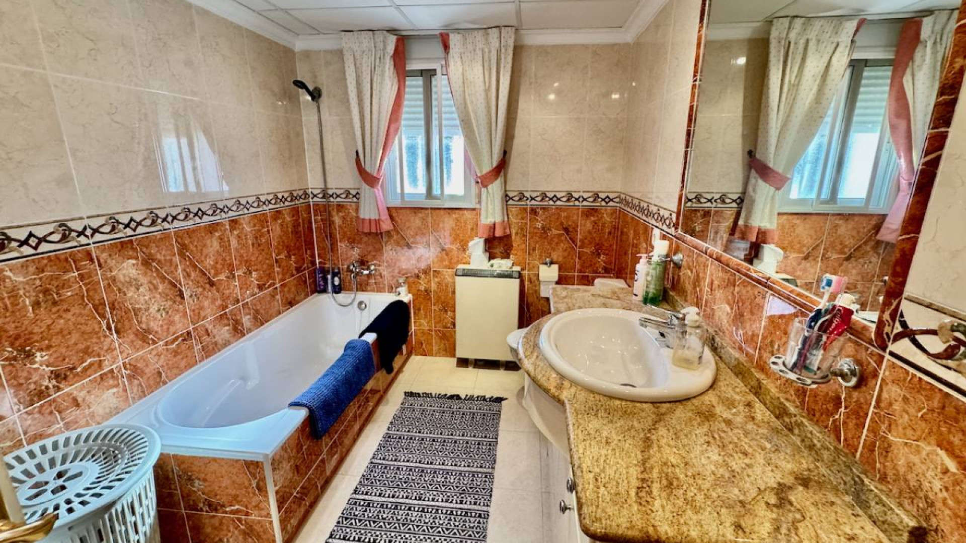 Resale - Detached Villa - Benferri