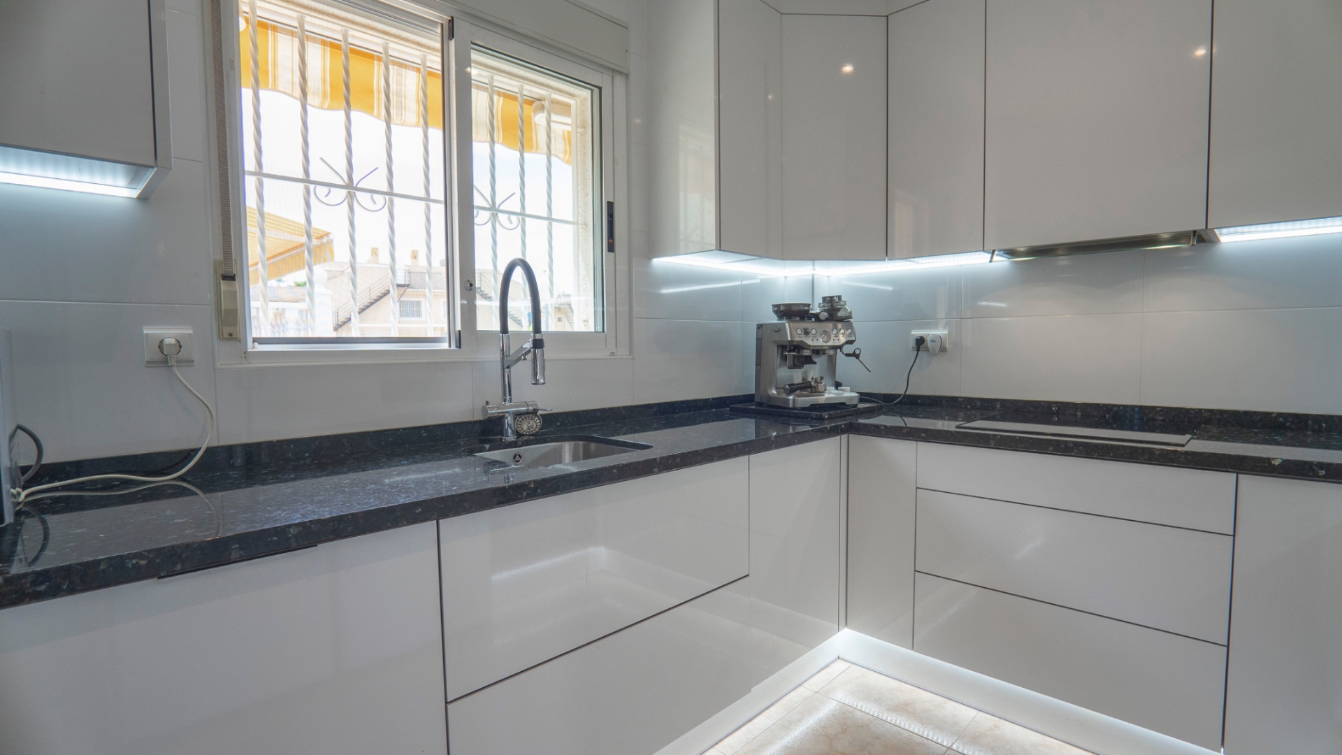 Resale - Detached Villa - Benijófar - Benijofar