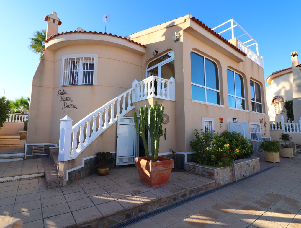 Resale - Detached Villa - Benimar