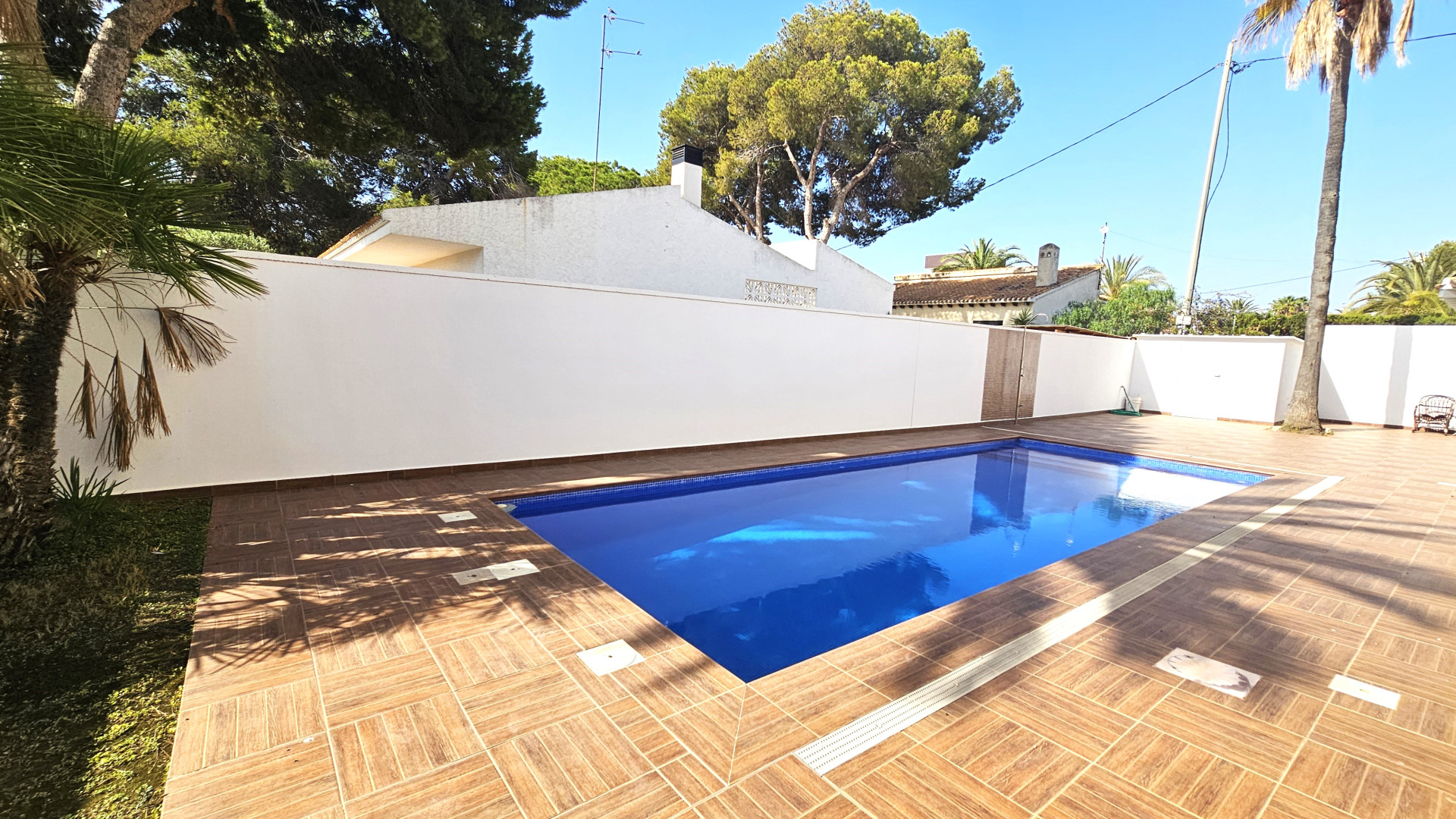 Resale - Detached Villa - Cabo Roig