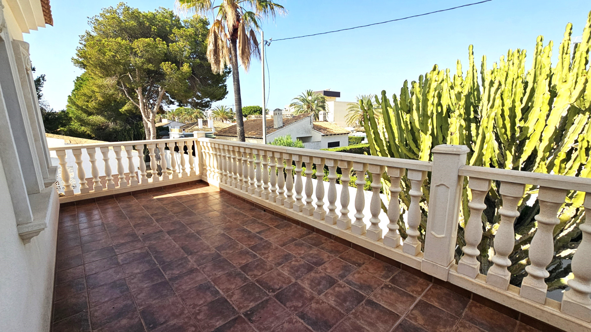 Resale - Detached Villa - Cabo Roig