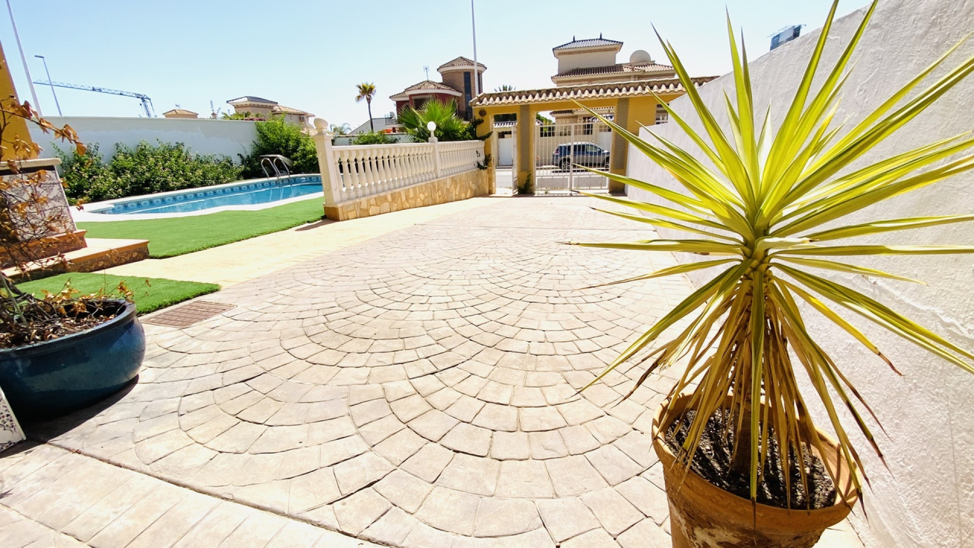 Resale - Detached Villa - Cabo Roig