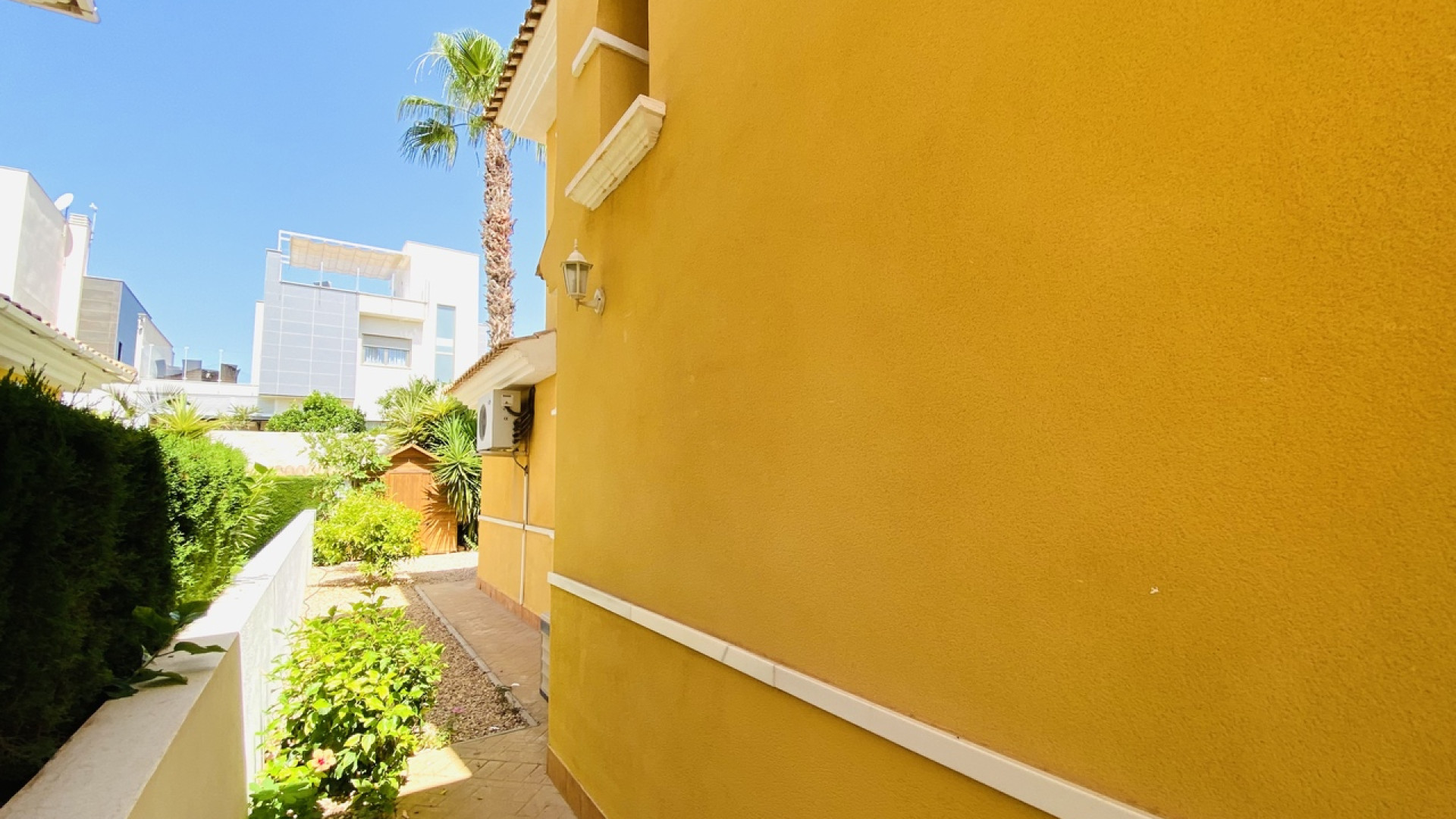 Resale - Detached Villa - Cabo Roig