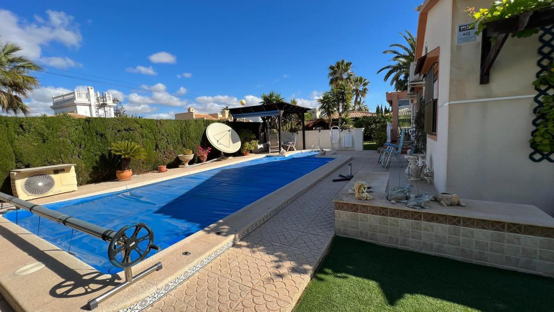 Resale - Detached Villa - Cabo Roig