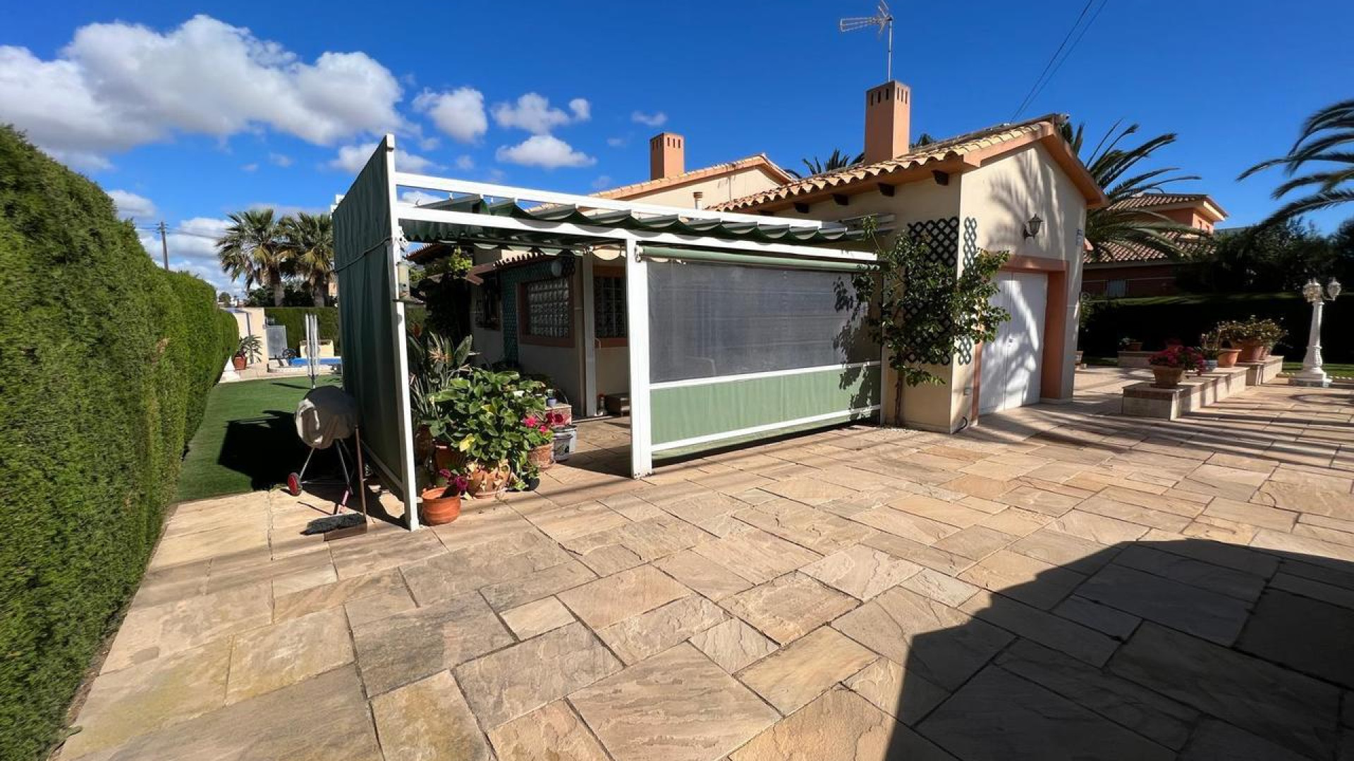 Resale - Detached Villa - Cabo Roig