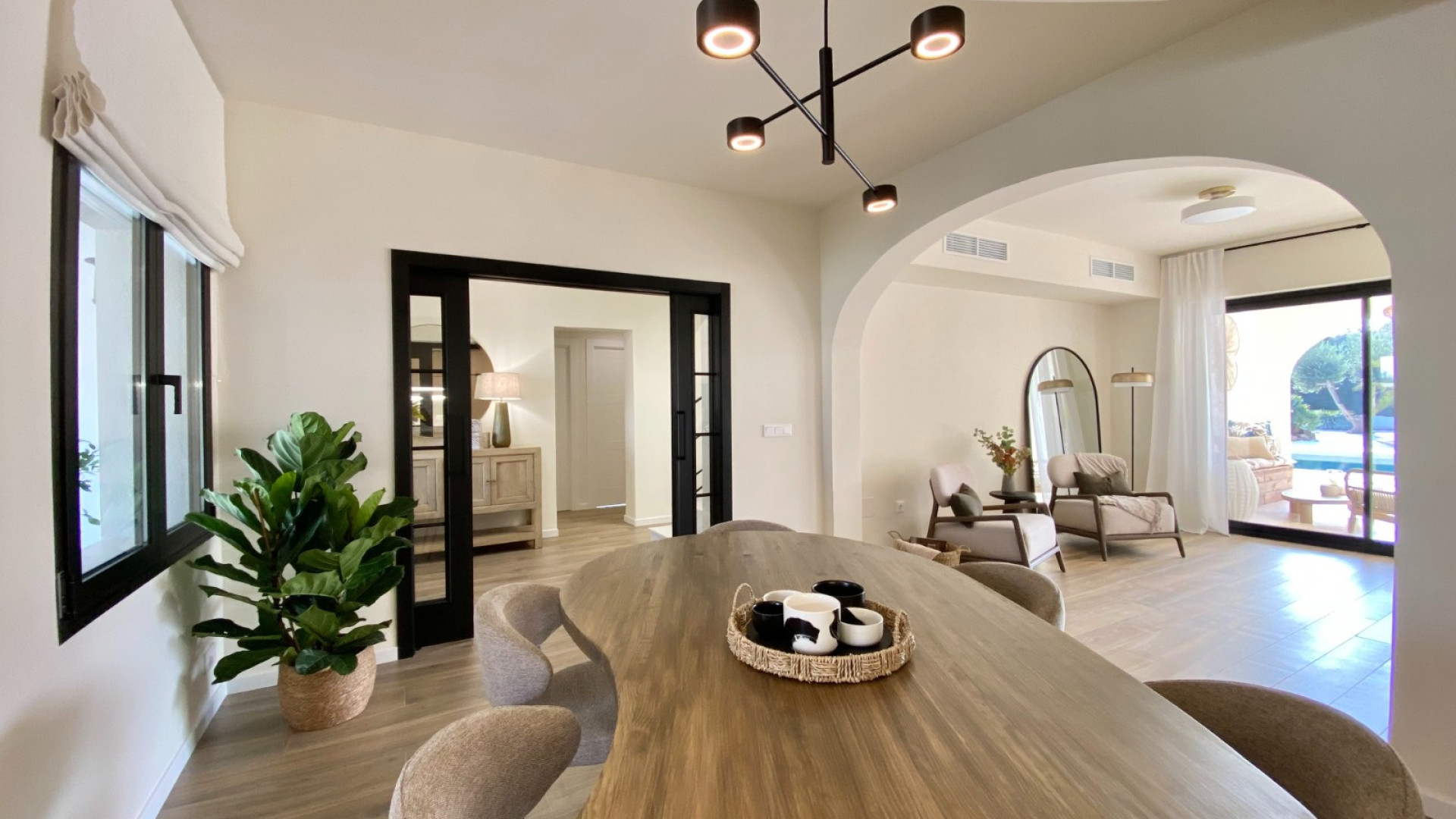 Resale - Detached Villa - Cabo Roig