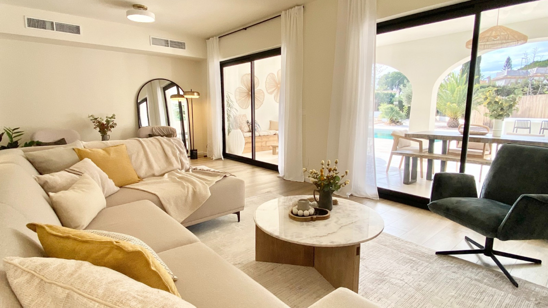 Resale - Detached Villa - Cabo Roig